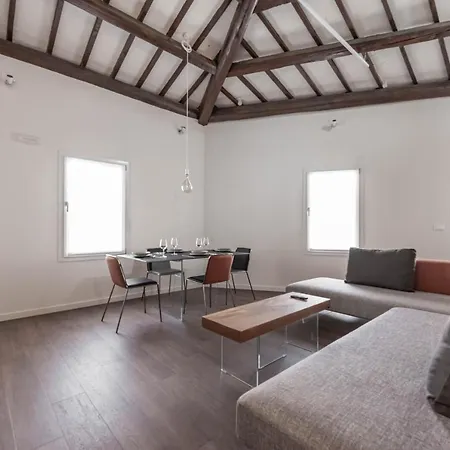 Palazzo '900 Design Flats - Il Prato Apartment Padova